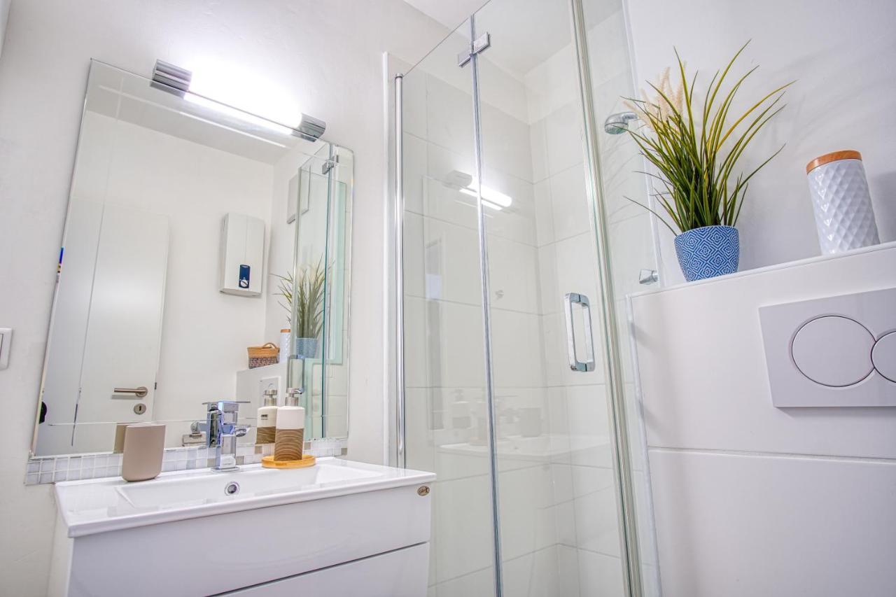 Homefy Apartment Essen Mit Aufzug Und Parkplatz Екстериор снимка